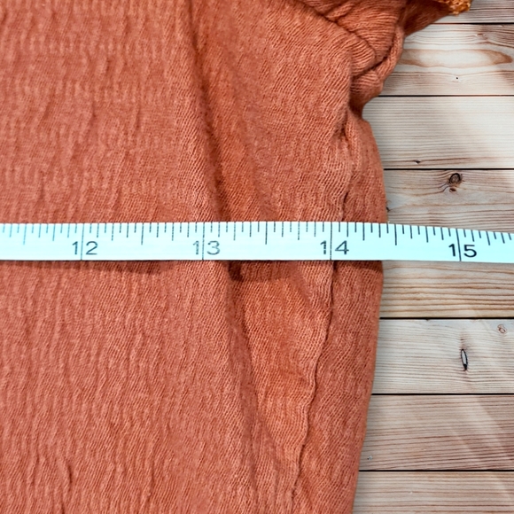 American Eagle Smocked Cropped Tees Size Small - Picture 4 of 9